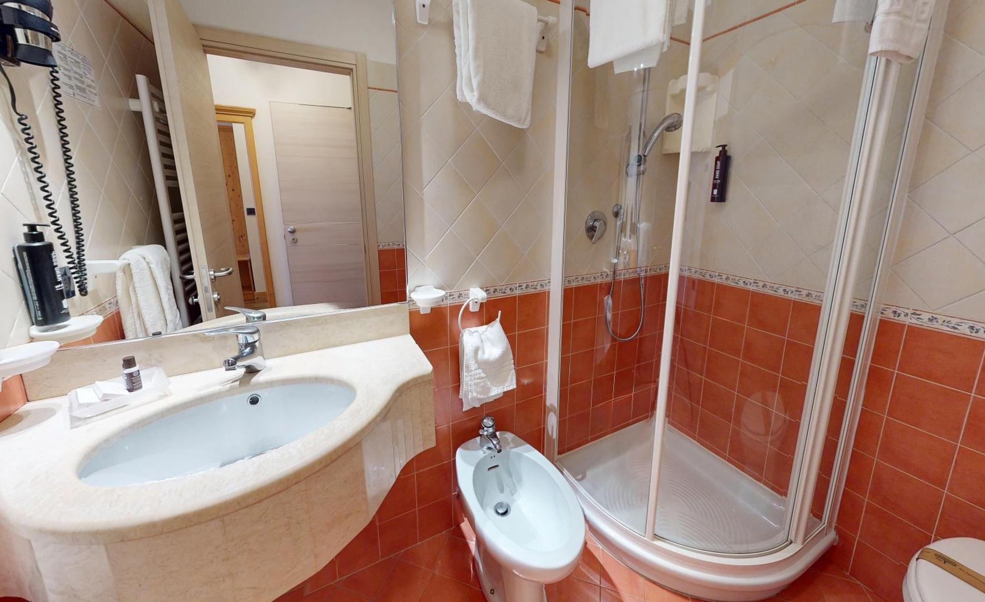 Hotel Madonna Delle Nevi Folgarida Kültér fotó